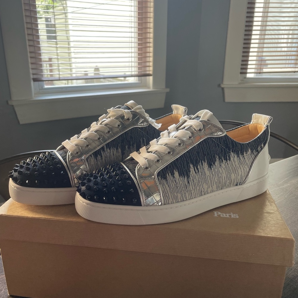 NEW CHRISTIAN LOUBOUTIN !!! Worn once!! AUTHENTIC !!!!!!!! NO LOW BALL OFFERS!